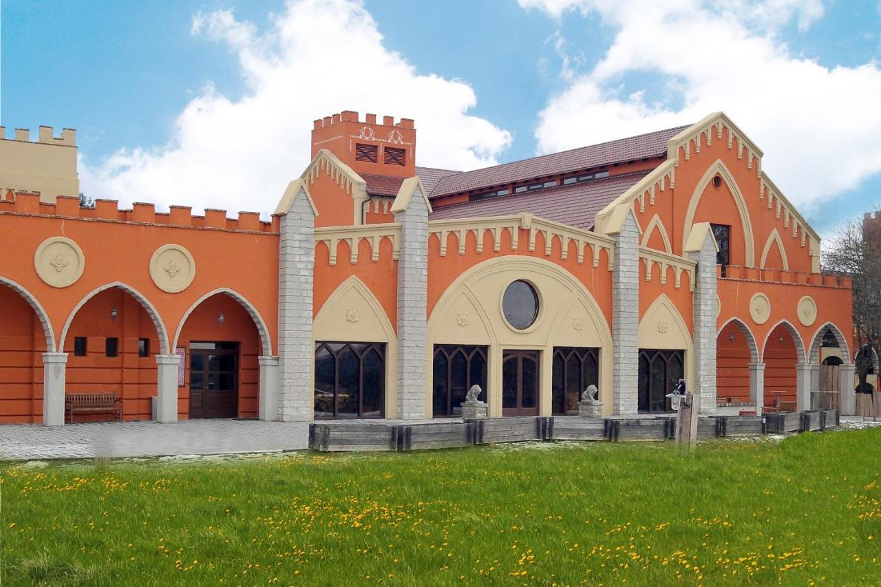 Puchner Kastelyszallo Bikal Exterior photo